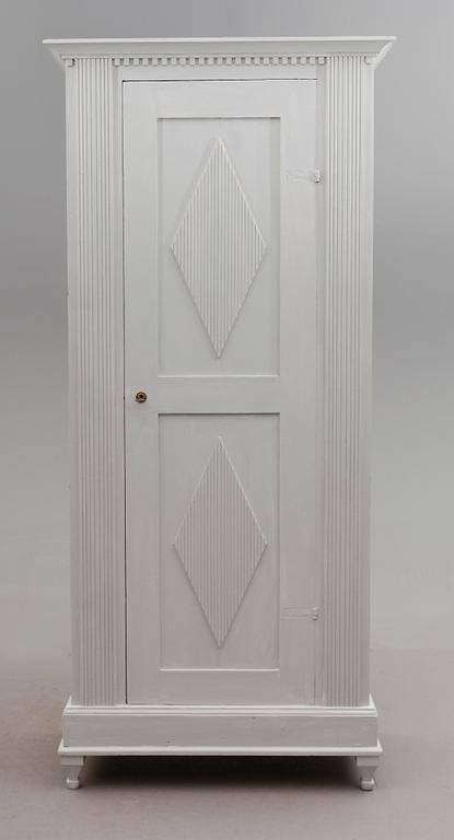 KLÄDSKÅP, 1800-talets andra hälft.