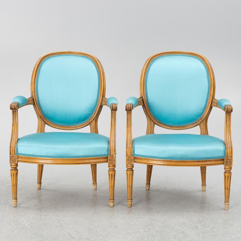 Armchairs, a pair in the Louis XVI style, first half of the 20th century.