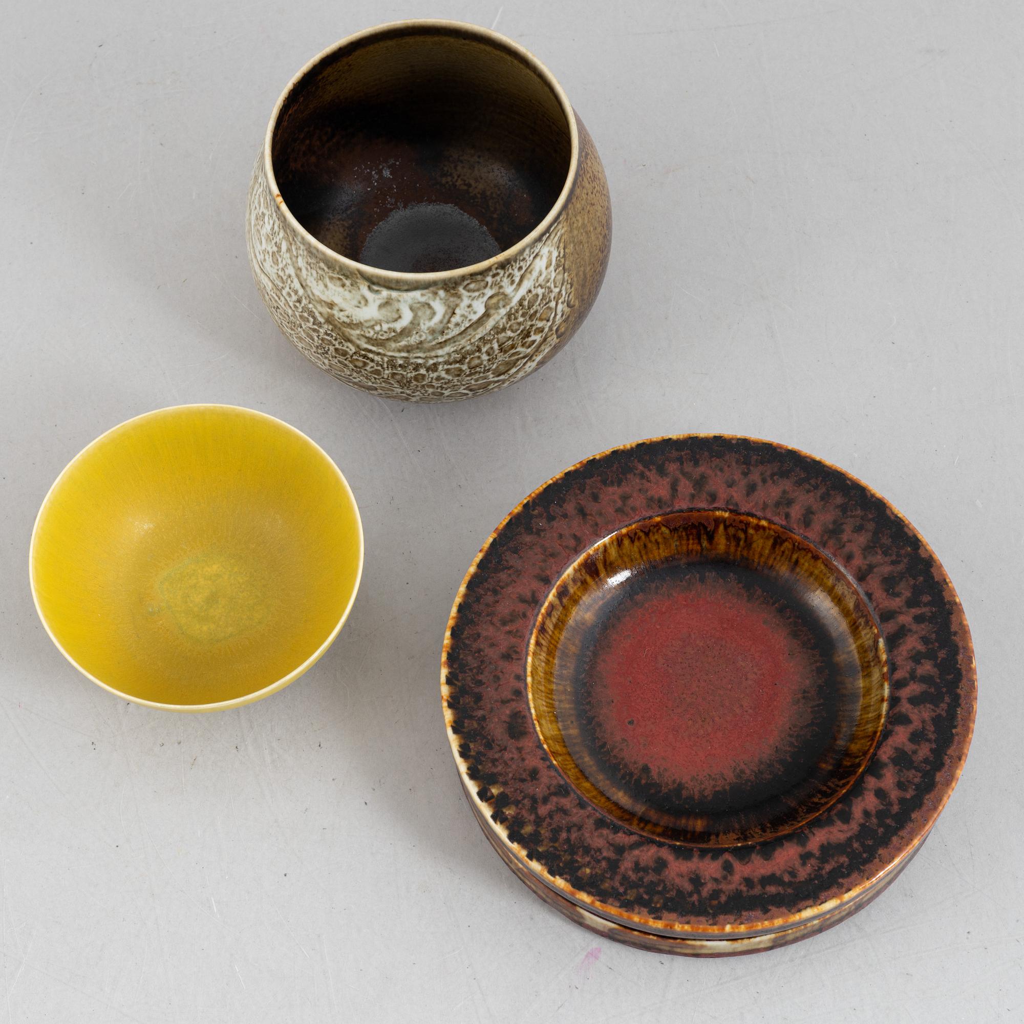 Stig Lindberg, skålar, 3 st, Gustavsbergs Studio, 1969-82, samt fat "Endiv".