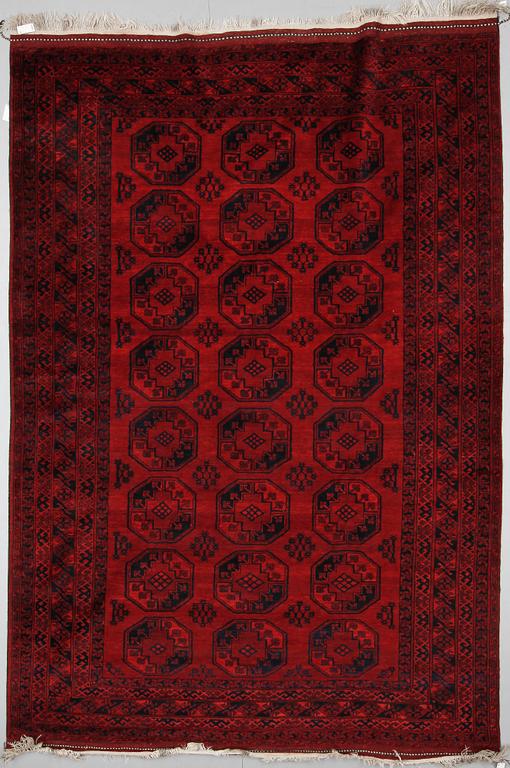 MATTA. Afghan. Ca 400 x 370.