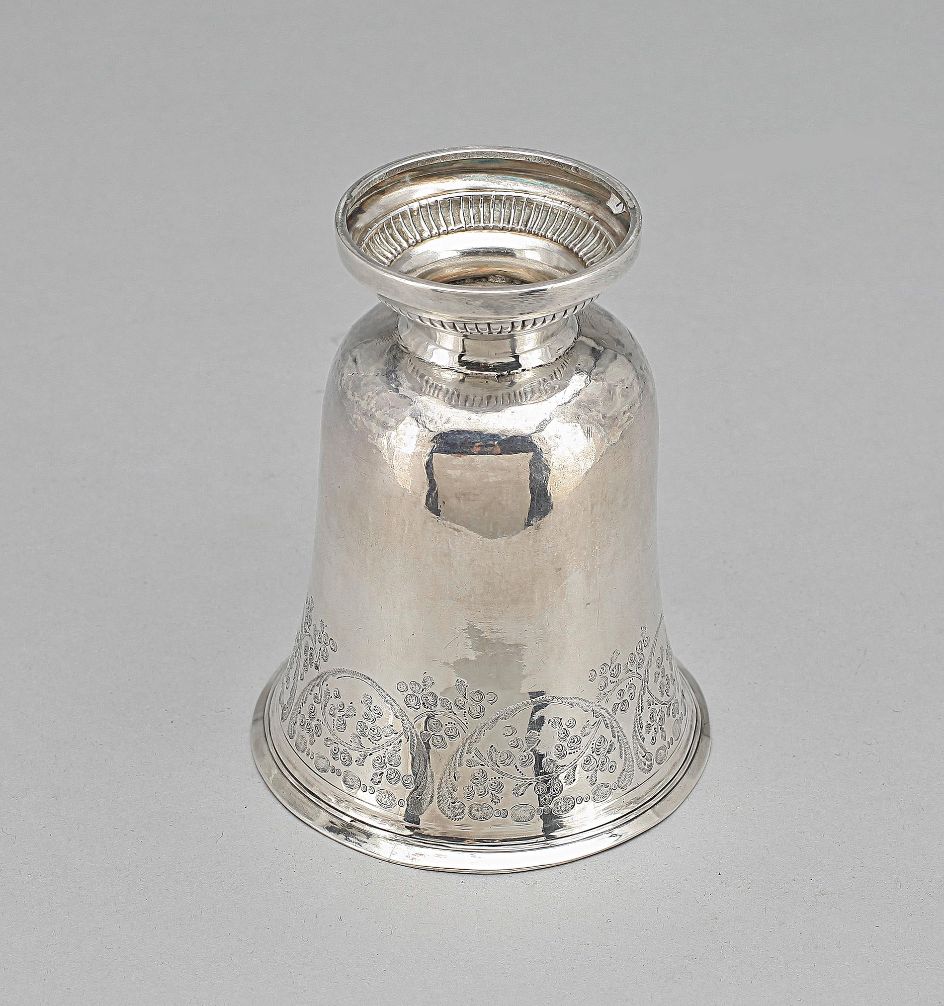 BÄGARE, silver, sekelskifte 1700/1800-tal Frankrike. Tot vikt ca 121g.