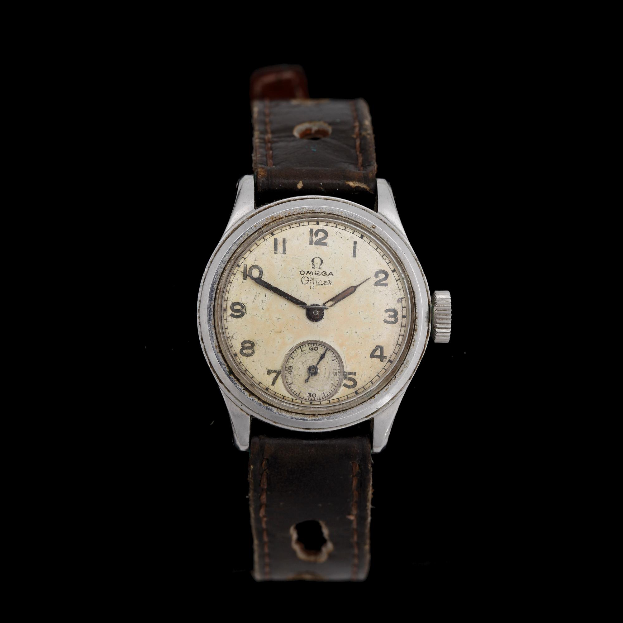 HERRARMBANDSUR, Omega, Officer, 1940-tal.