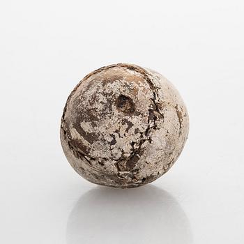 Golfpallo, jalusta päivätty 1840.