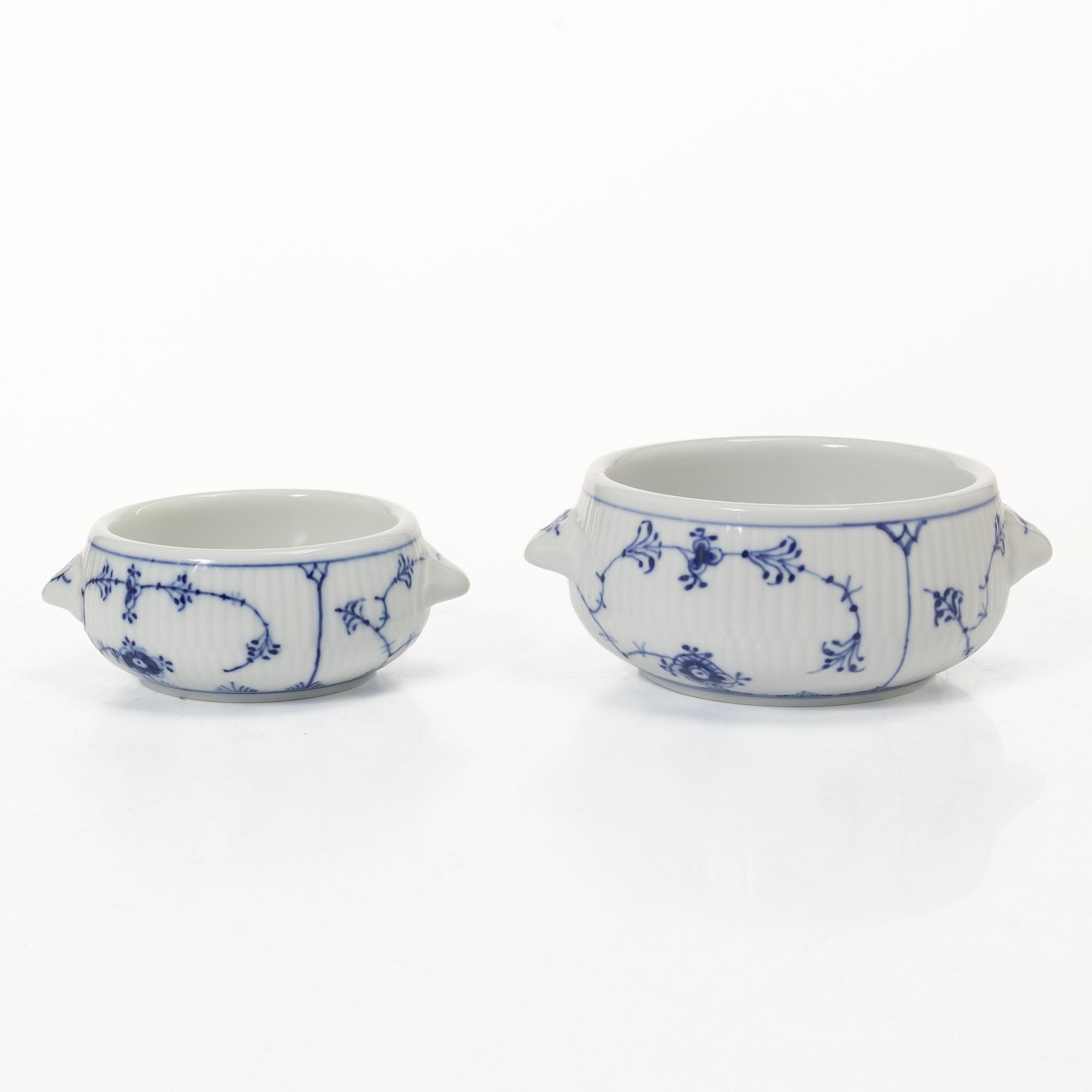 Royal Copenhagen, Thirteen service pieces, 'Musselmalet Riflet', Denmark, 19th–20th century.