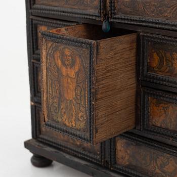 Miniatyrkabinettskåp, Sydtyskland, omkring år 1700, Barock.