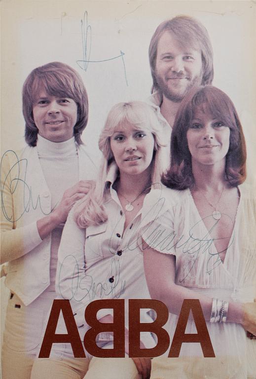 KORT MED AUTOGRAFER, ABBA, egenhändiga.