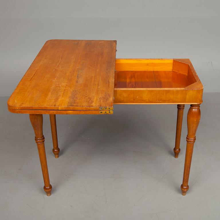 SPELBORD, biedermeier, 1800-talets mitt.