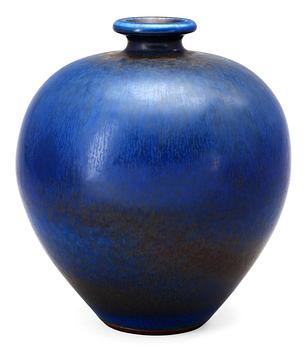 694. A Berndt Friberg stoneware vase, Gustavsberg Studio 1969.
