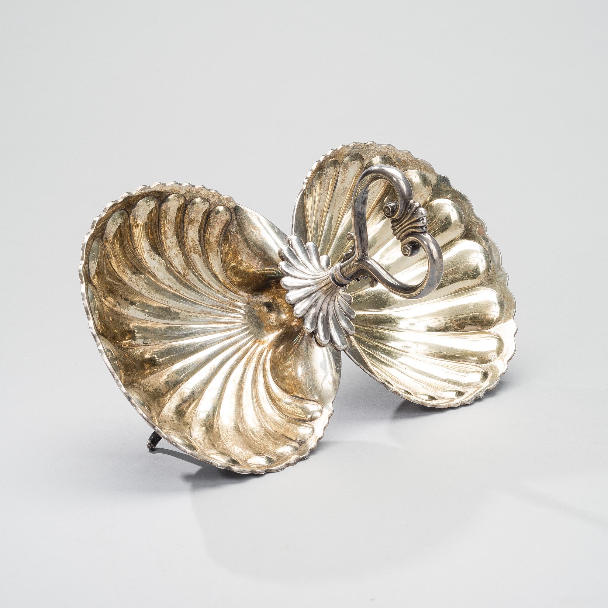 SERVERINGSSKÅL, silver, Ryssland, St.Petersburg ca 1900, Morosov, vikt 1276 g.