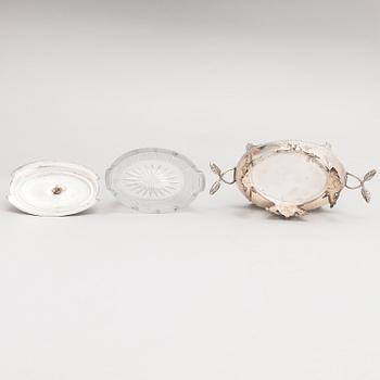 An 'Egyptian Empire style' caviar bowl c. 1900.