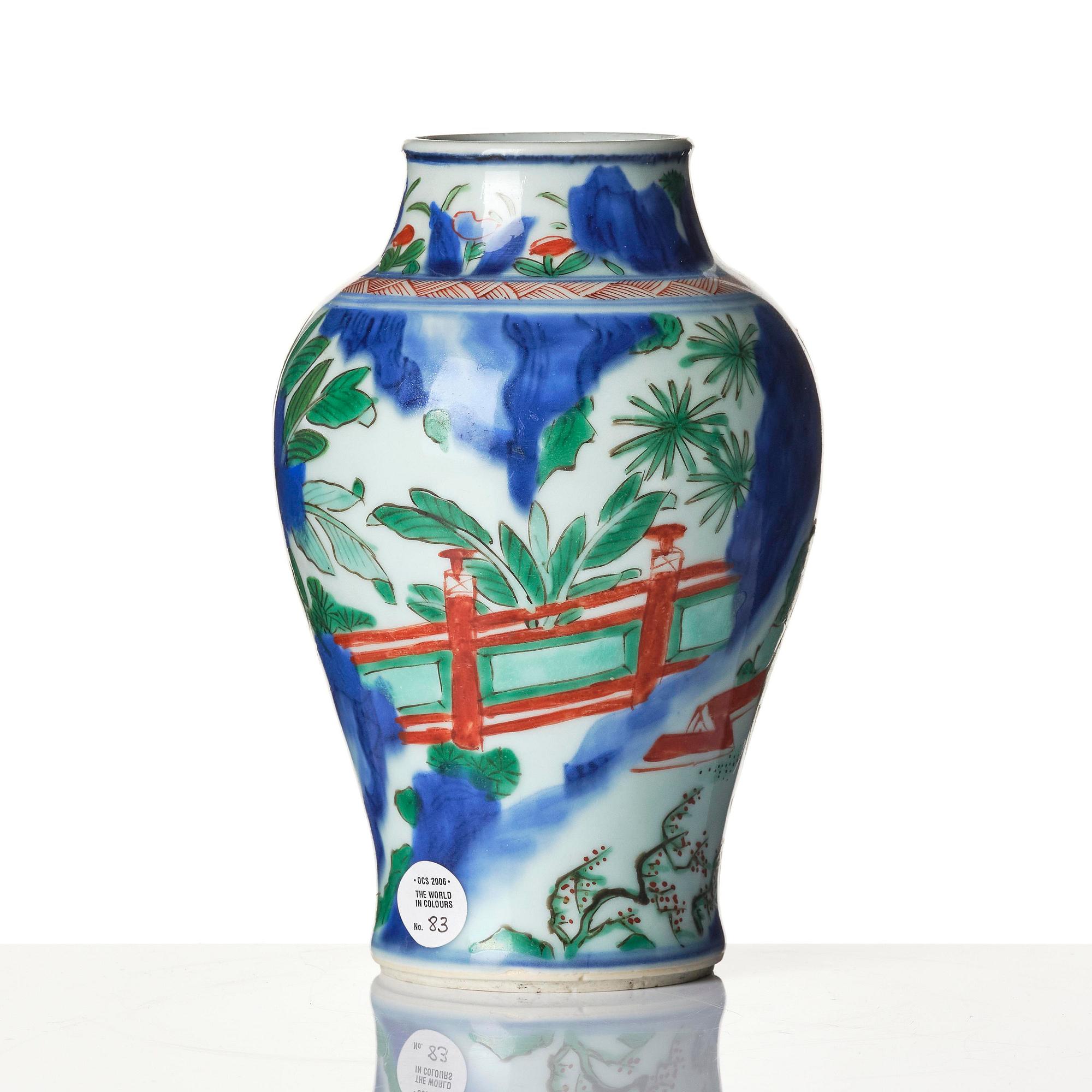 A wucai jar, Transition, 17th century.