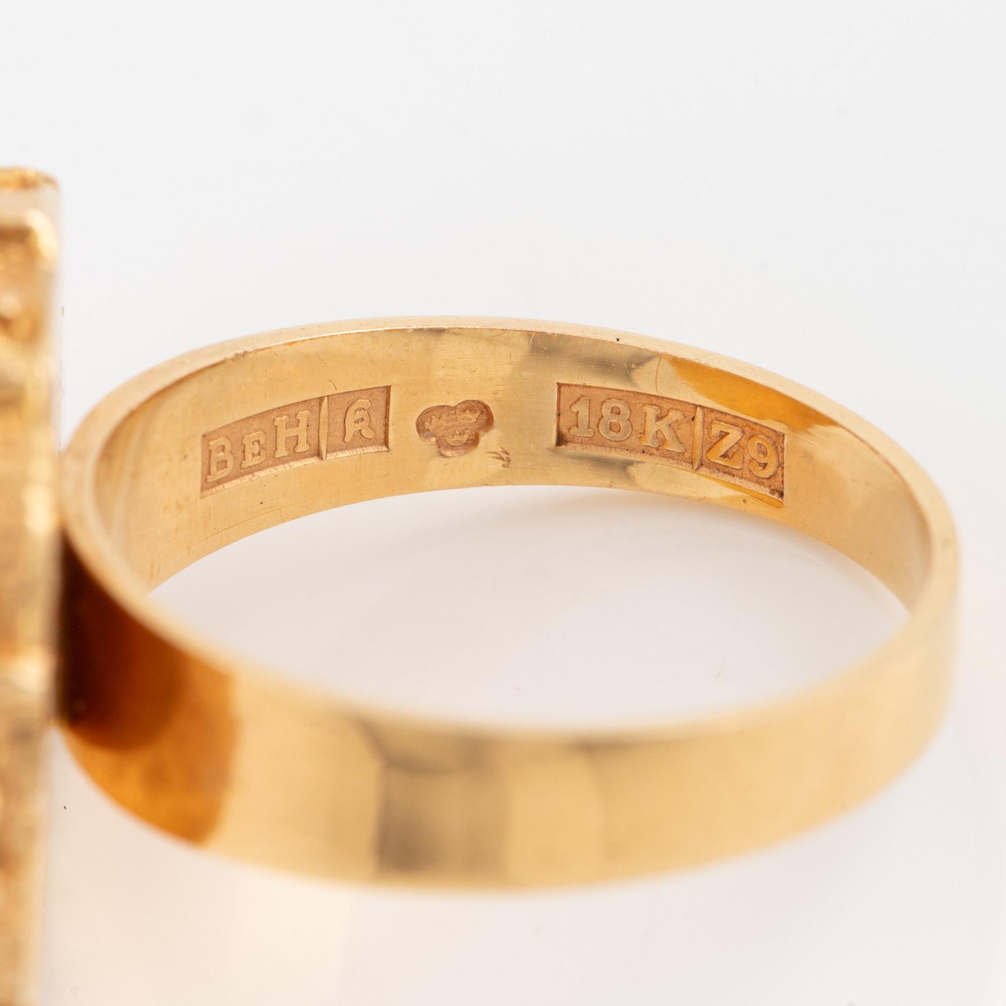Ring, Bengt Hallberg, 18K guld med bergkristall.