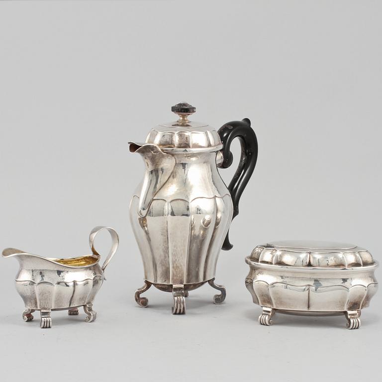 KAFFESERVIS, tre delar, silver, GAB, Stockholm, 1933, 1939, 1935. Vikt 920 gram.