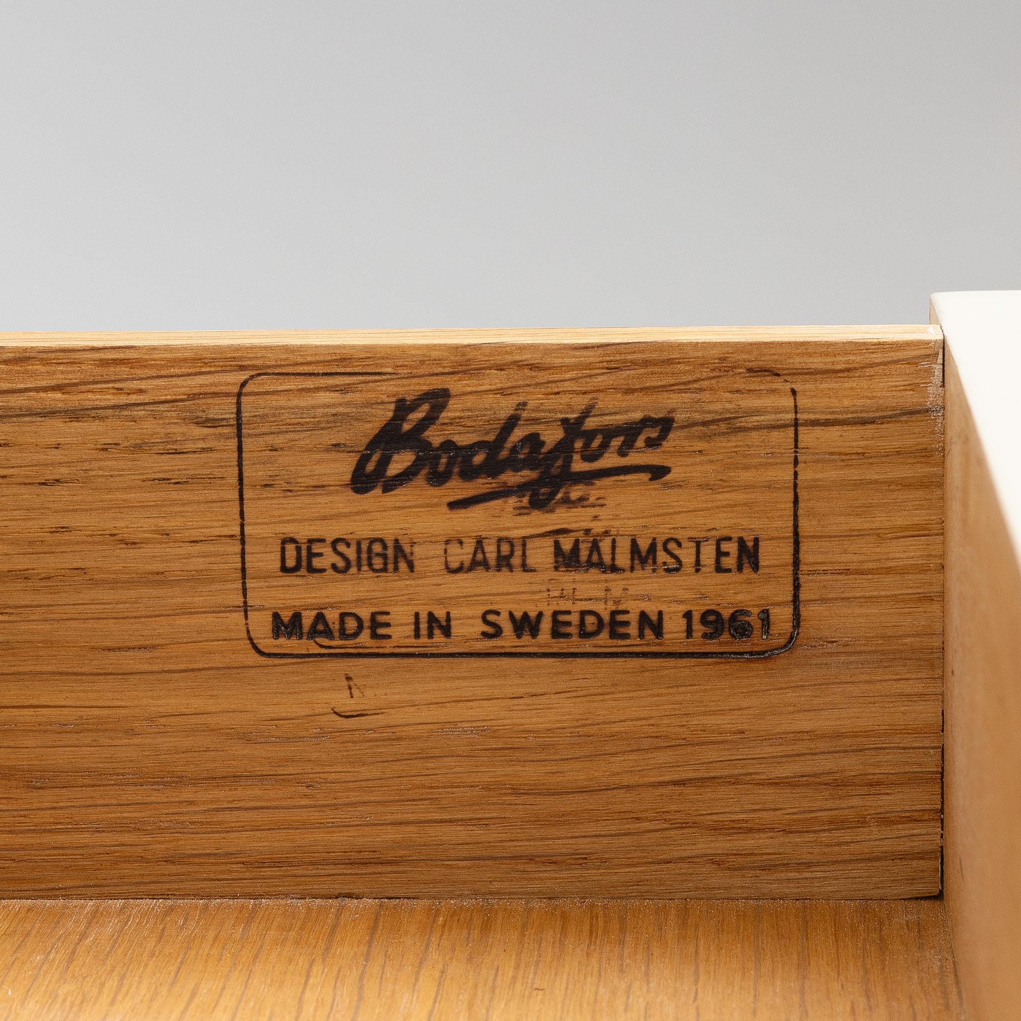 Carl Malmsten, cabinet, “Herrgården”, Svenska Möbelfabrikerna Bodafors, 1961.
