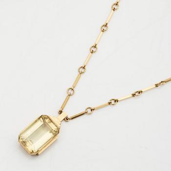 Wiwen Nilsson, an 18K gold necklace with a beryl pendant, Lund 1938.