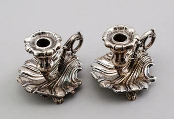 NATTLJUSSTAKAR, 1 par, silver, Frans Holm, Vadstena 1858. Vikt ca 226 gram.