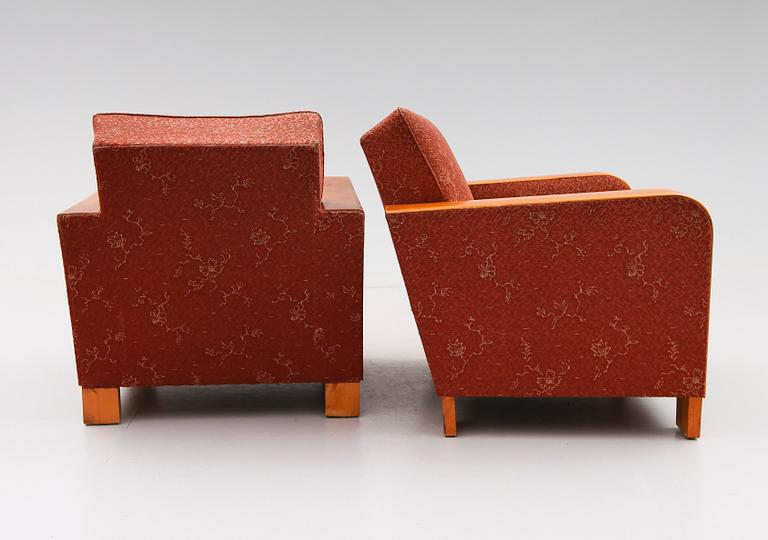 FÅTÖLJER, 1 par, 1900-talets första hälft.