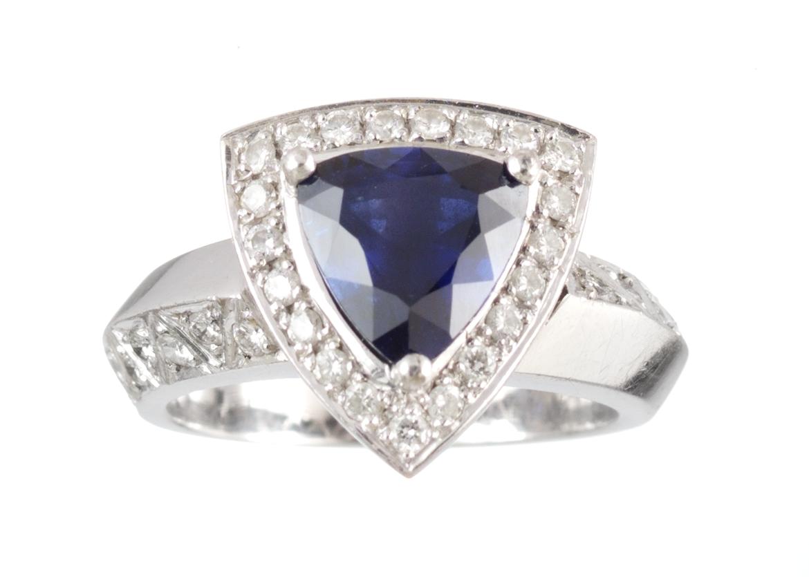 RING, blue sapphire and brilliant cut diamonds, tot. app. 0.70 cts.