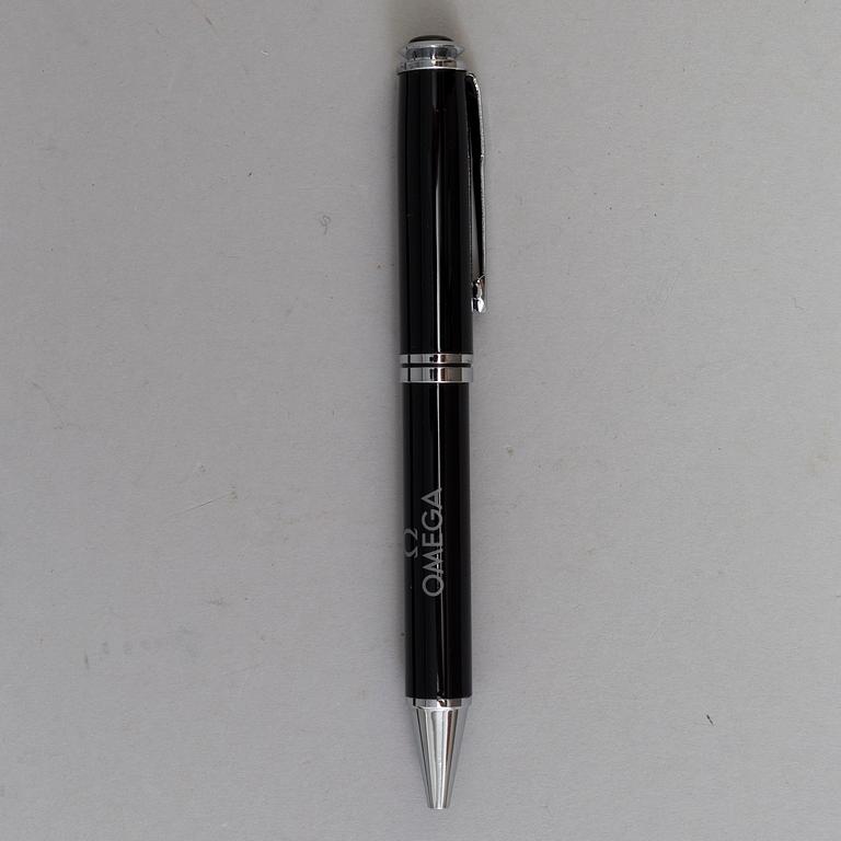 OMEGA, Pocket square / Pen.
