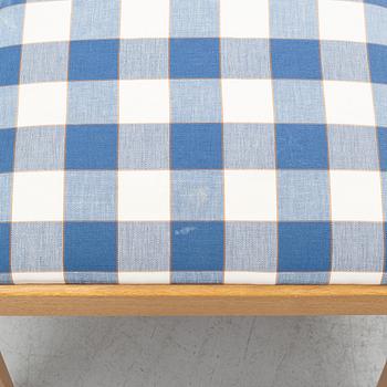 Josef Frank, stolar, modell 1165, 8 st + 2 karmstolar, Firma Svenskt Tenn, formgivna 1946-47.