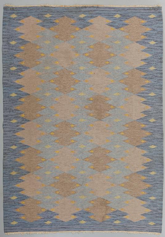 MATTA, rölakan, Klockaregårdens hemslöjd, signerad KH GR möjl Gunilla Rappe, 1900-talets andra hälft, 224 x 160 cm.