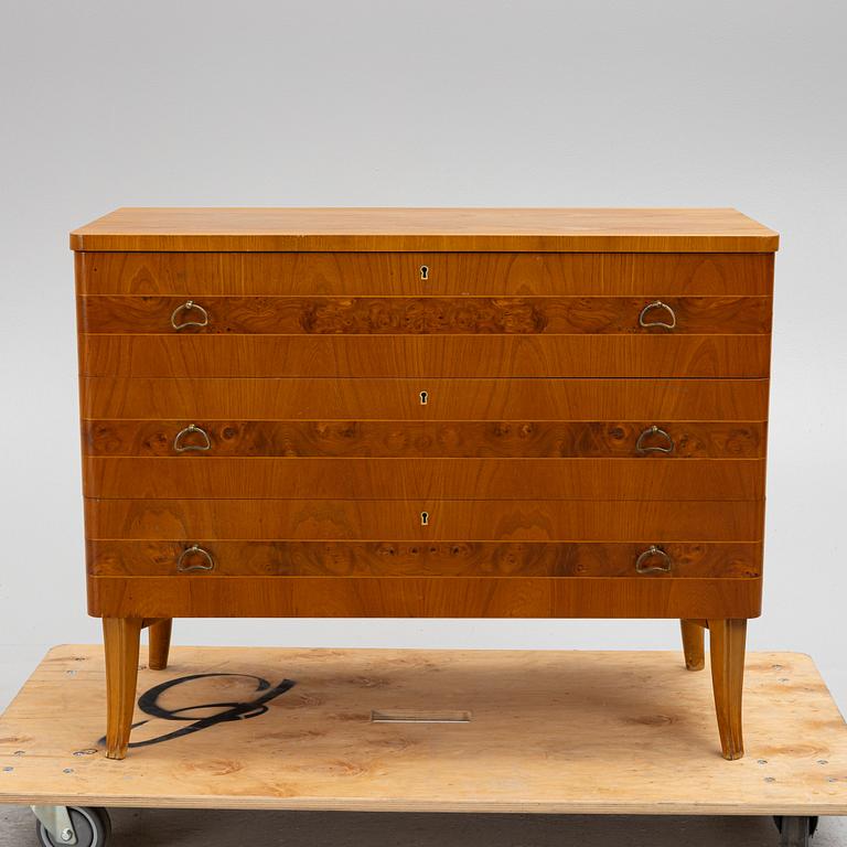 A Swedish Modern chest of drawers, 1940's.