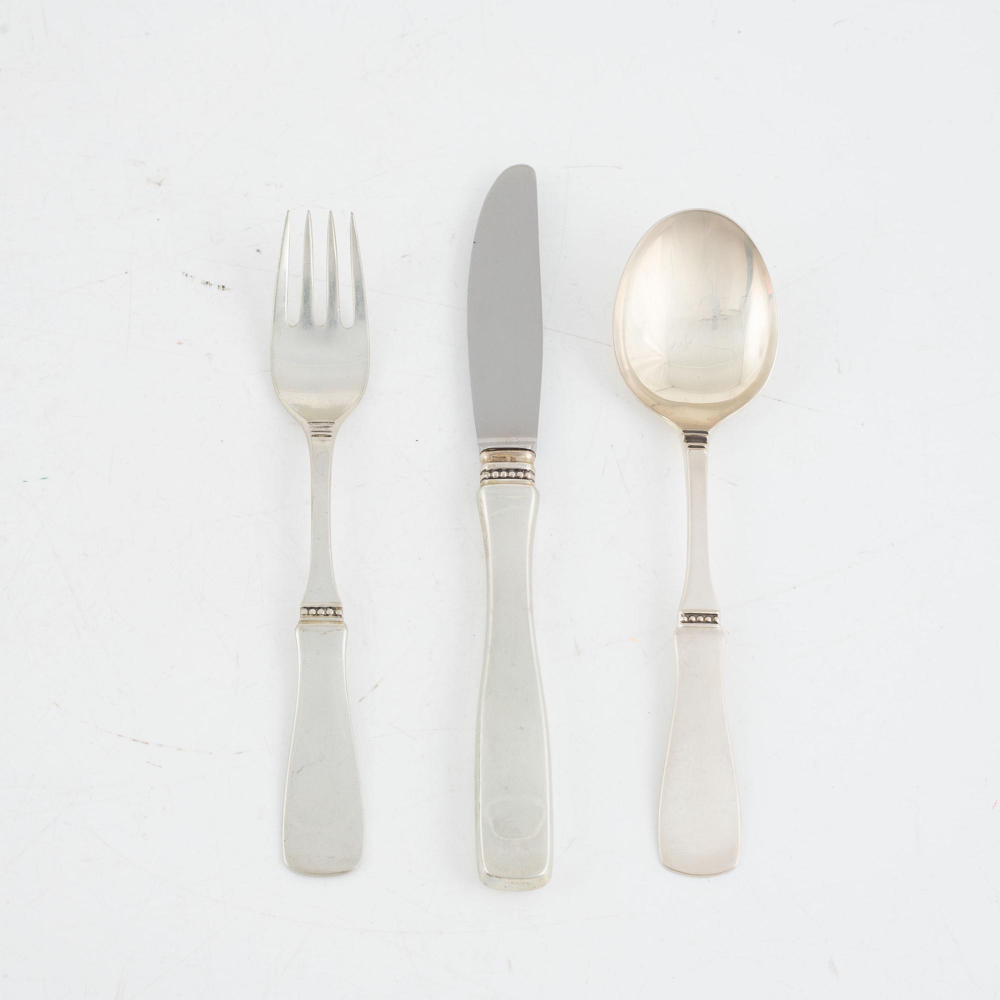 Eric Löfman, bestickuppsättning, 26 delar, silver, "Uppsala"/"Uppsalamodellen", MGAB Lidköping, bl a 1973.