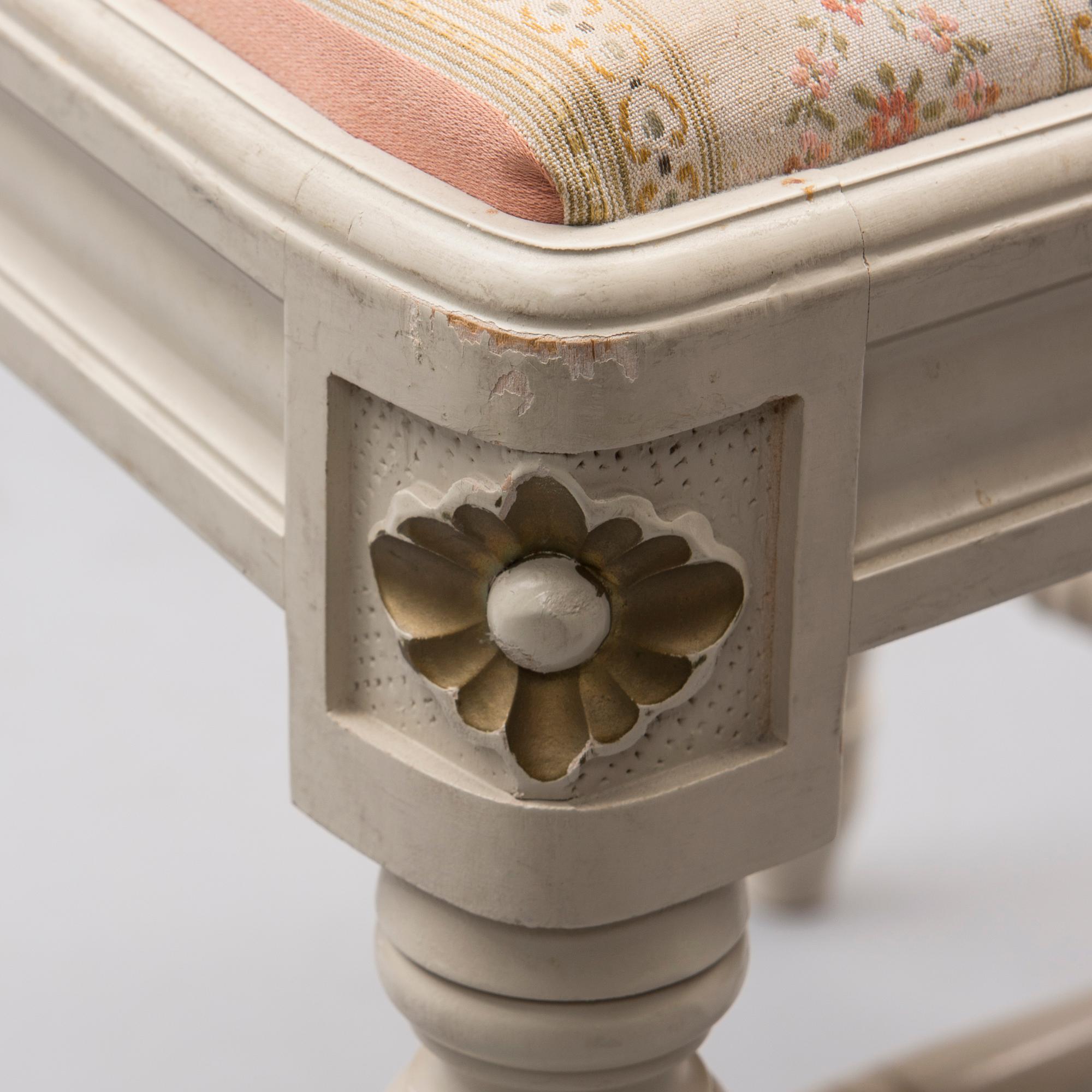 MATBORD och STOLAR, 4 st, gustaviansk stil, 1900-talets mitt.