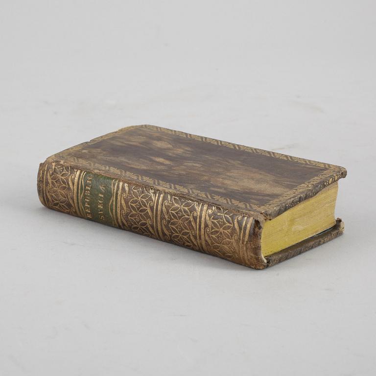 BOK, "Svecia sive de Suecorum, Regis dominiis et opibus..." av Henrik Soter och Andreas Bureus, Elzeviriana Leyden 1633.