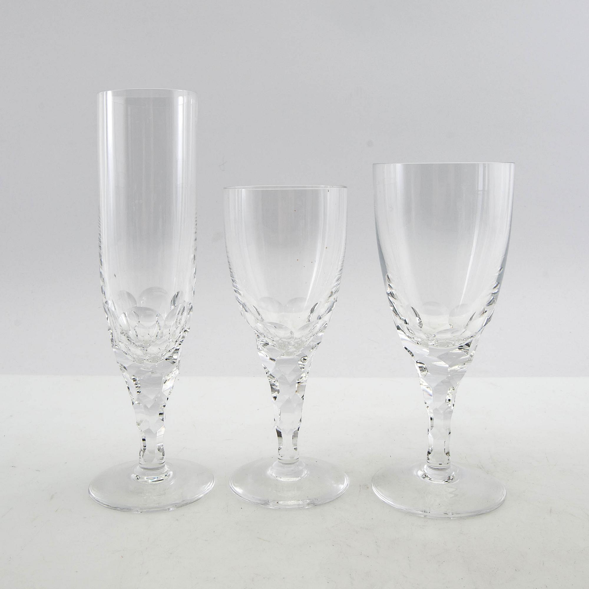 Ingeborg Lundin, Service 68 dlr "Carina" Orrefors, second half of the 20th century.