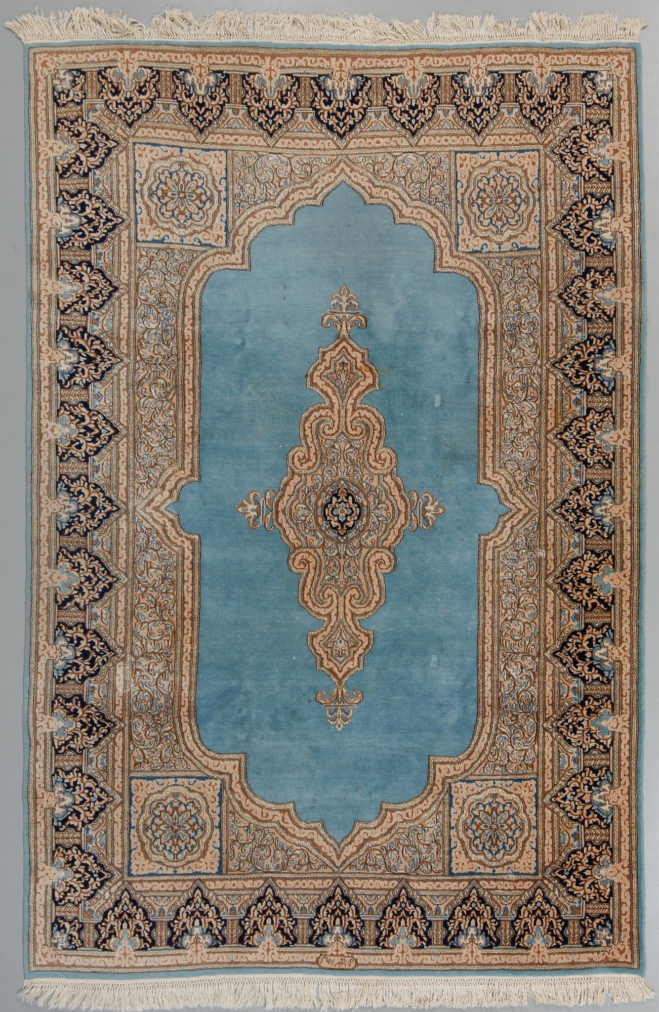 MATTA, Kirman, signerad, old, ca 290 x 196 cm.