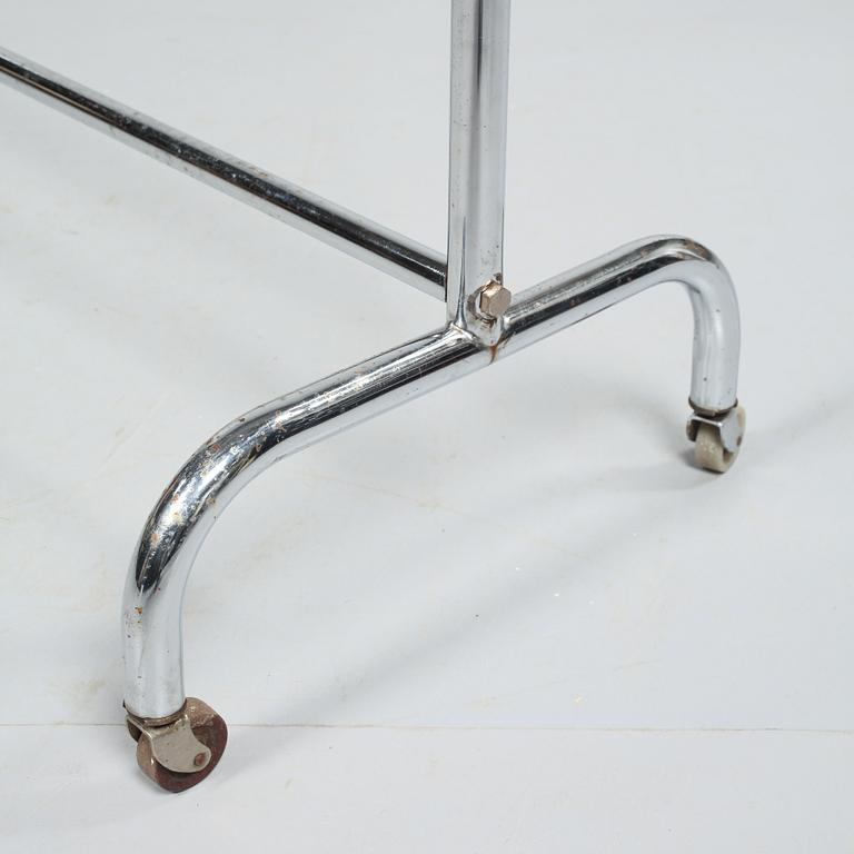 KLÄDHÄNGARE, omkring 1900-talets mitt.