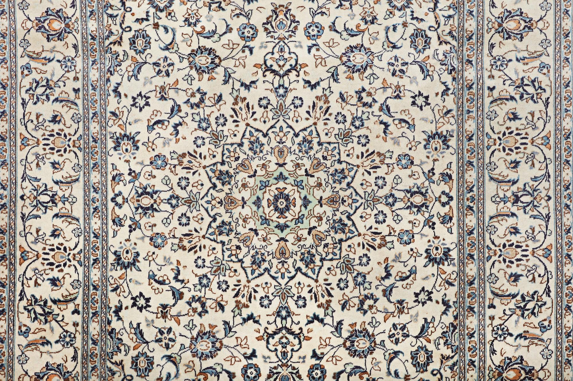 A carpet, Kashan, c. 297 x 194 cm.