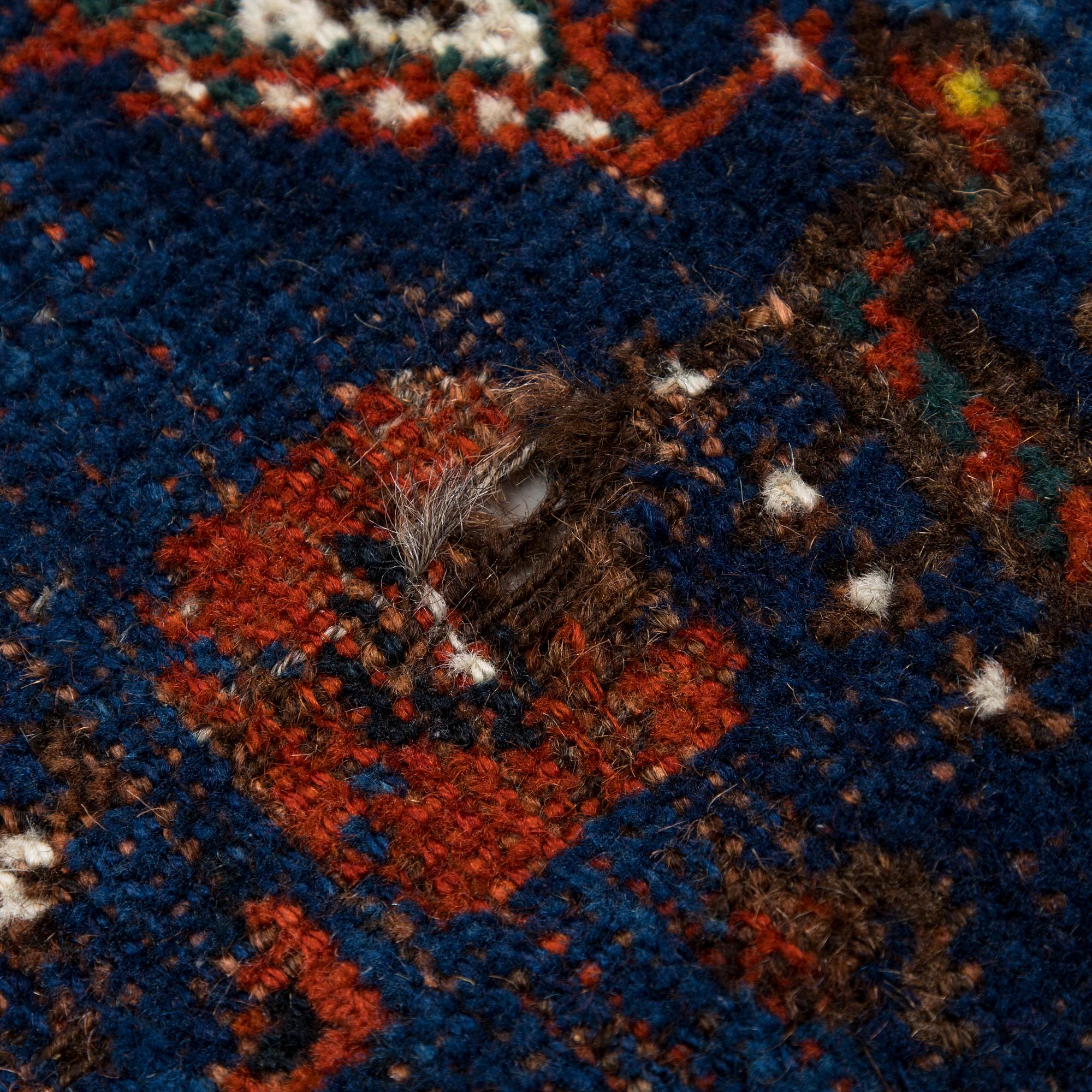 Matta, antik Qashqai, Södra Persien,, ca 201 x 130 cm.