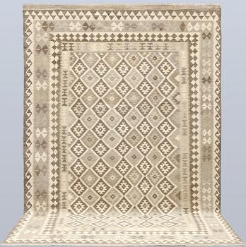 A Kilim carpet, approx. 301 x 201 cm.