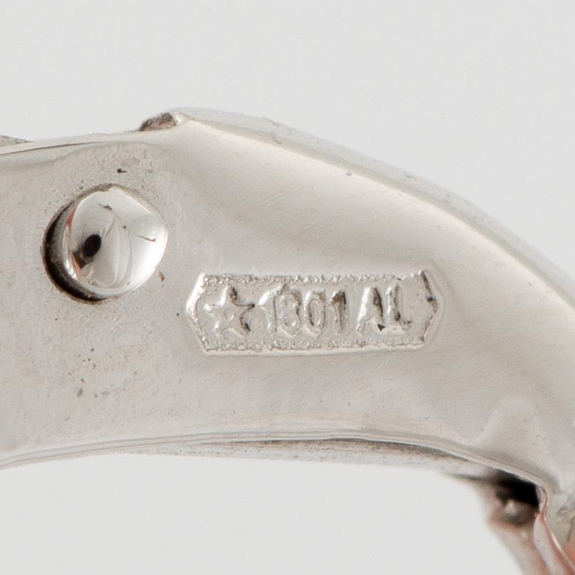 Örhängen 18K vitguld med odlade South sea pärlor.