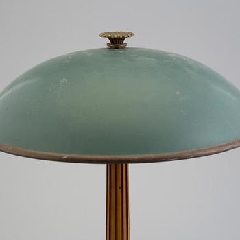 A 1930s / 40s table lamp.