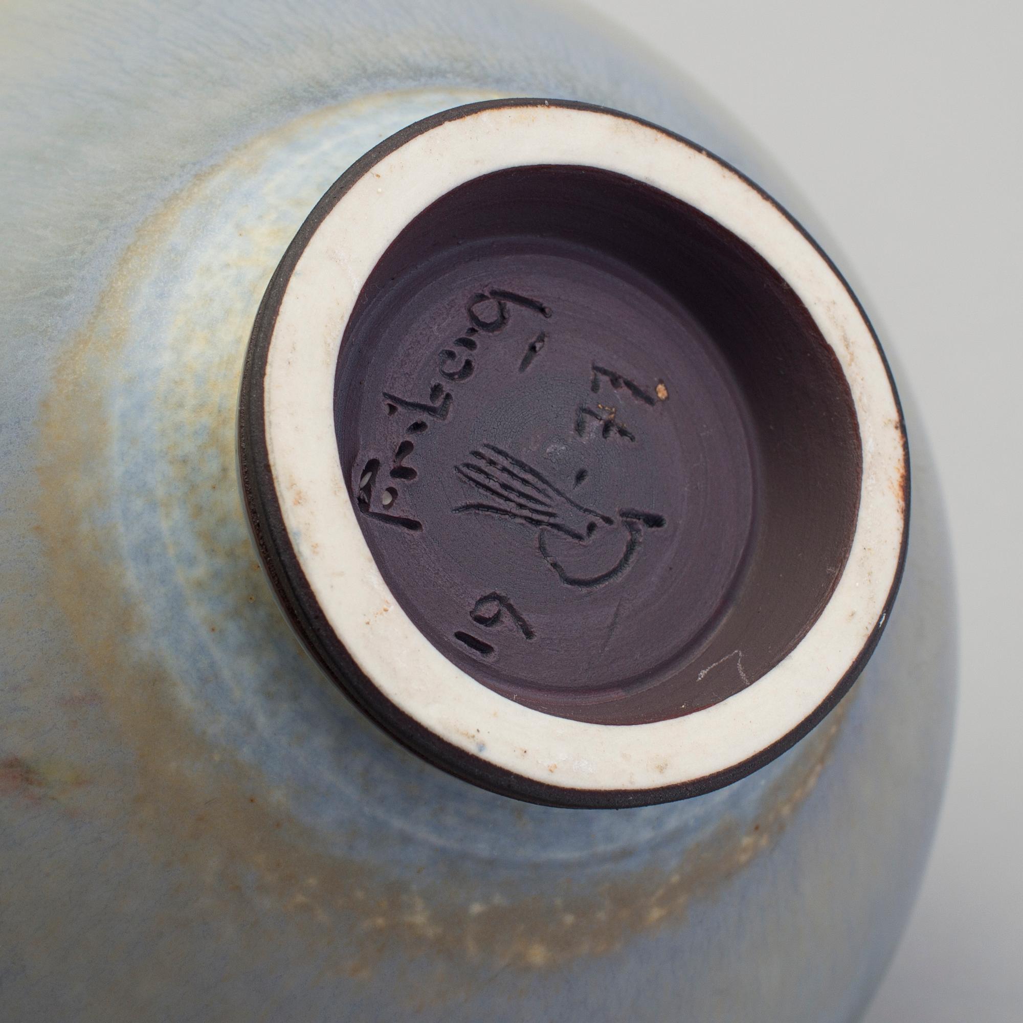 BERNDT FRIBERG, vas i stengods, Gustavsberg studio 1977.