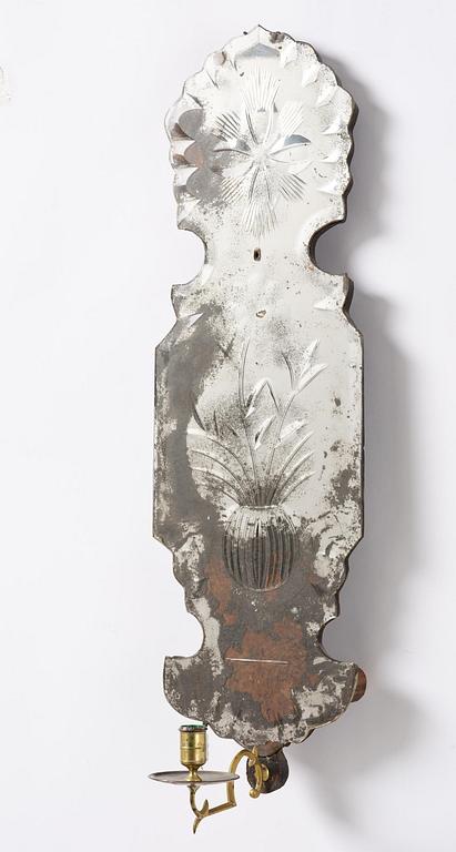 Spegellampetter, ett par, för ett ljus, omkring år 1900, Senbarockstil med delvis äldre delar.