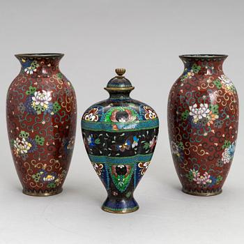 Two Japanese cloisonne vases and a jar with cover, early 20th Century.