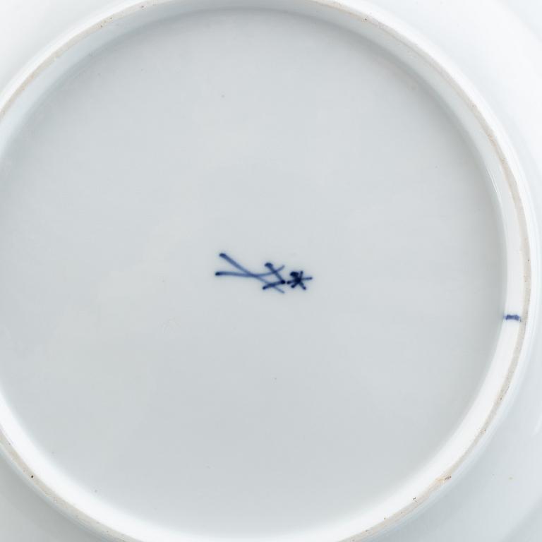 Eight Meissen porcelain plates, Marcolinis period (1774-1814).