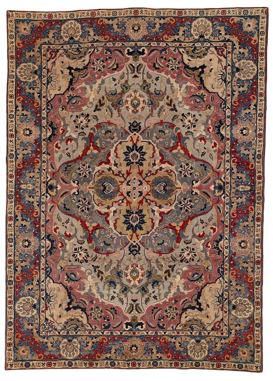 MATTO, semi-antique, Tabriz, ca 337,5 x 242,5 cm.