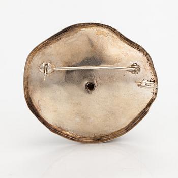 Liisa Vitali, Riipus "Gardenia", hopeaa. Westerback, Helsinki 1974.