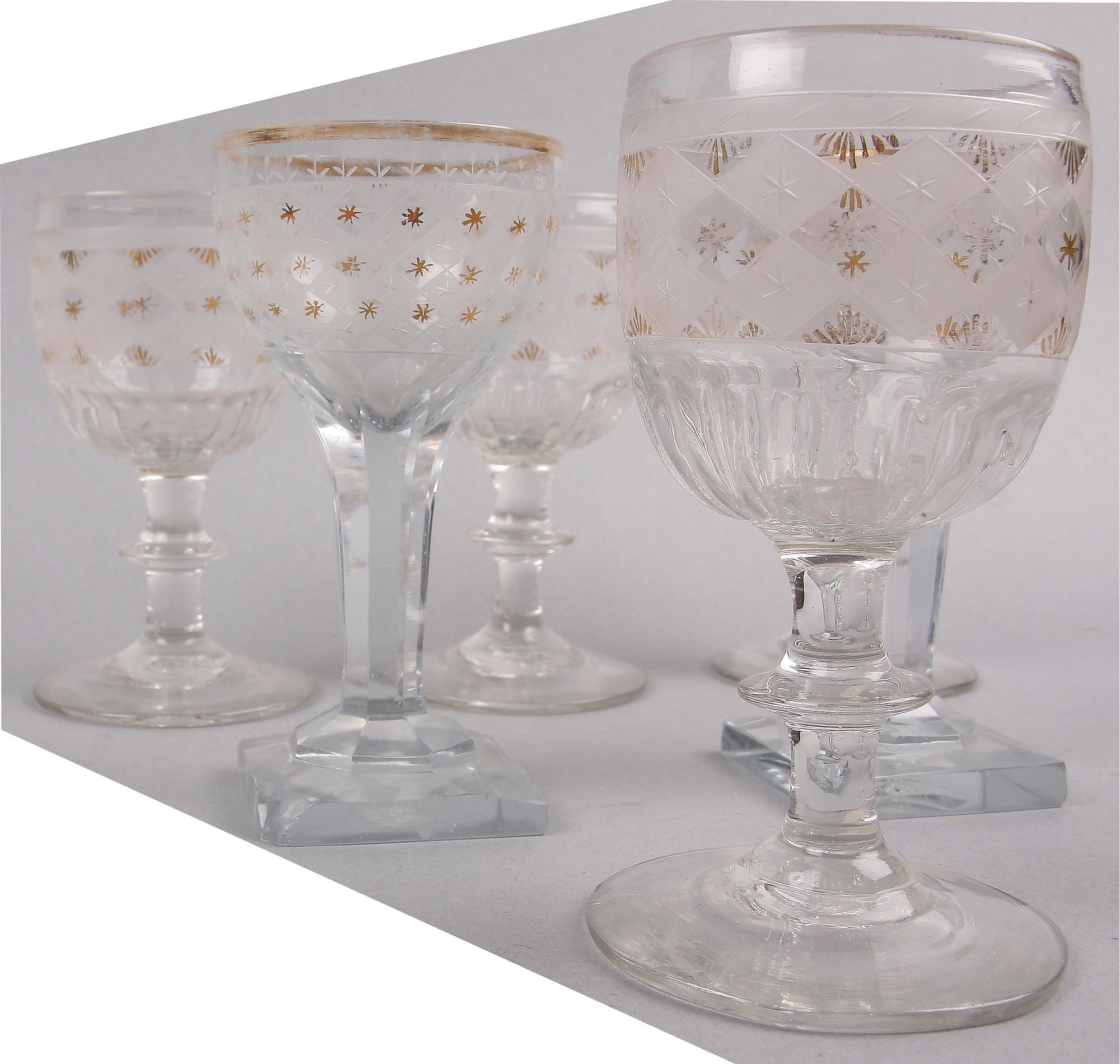 STARKVINSGLAS, 6 st (4+2), troligen Casimirsborgs. Tidigt 1800-tal.