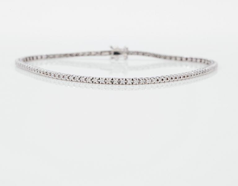 ARMBAND, briljantslipade diamanter totalt ca 0,45 ct.