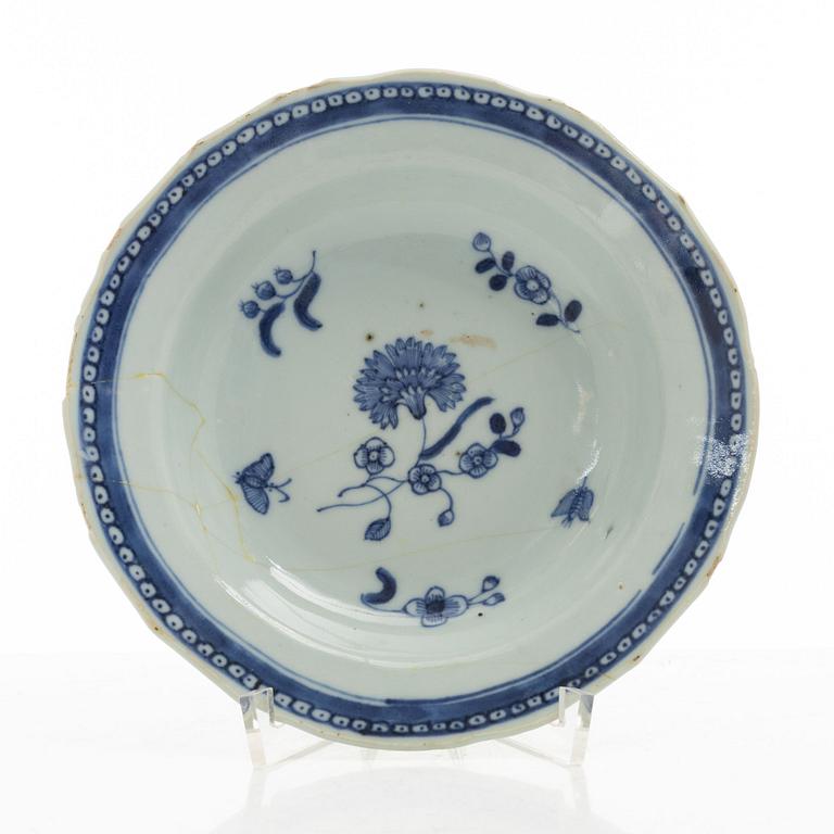 Servisdelar, 13 st, kompaniporslin, Kina, Qingdynastin, Qianlong (1736-95).