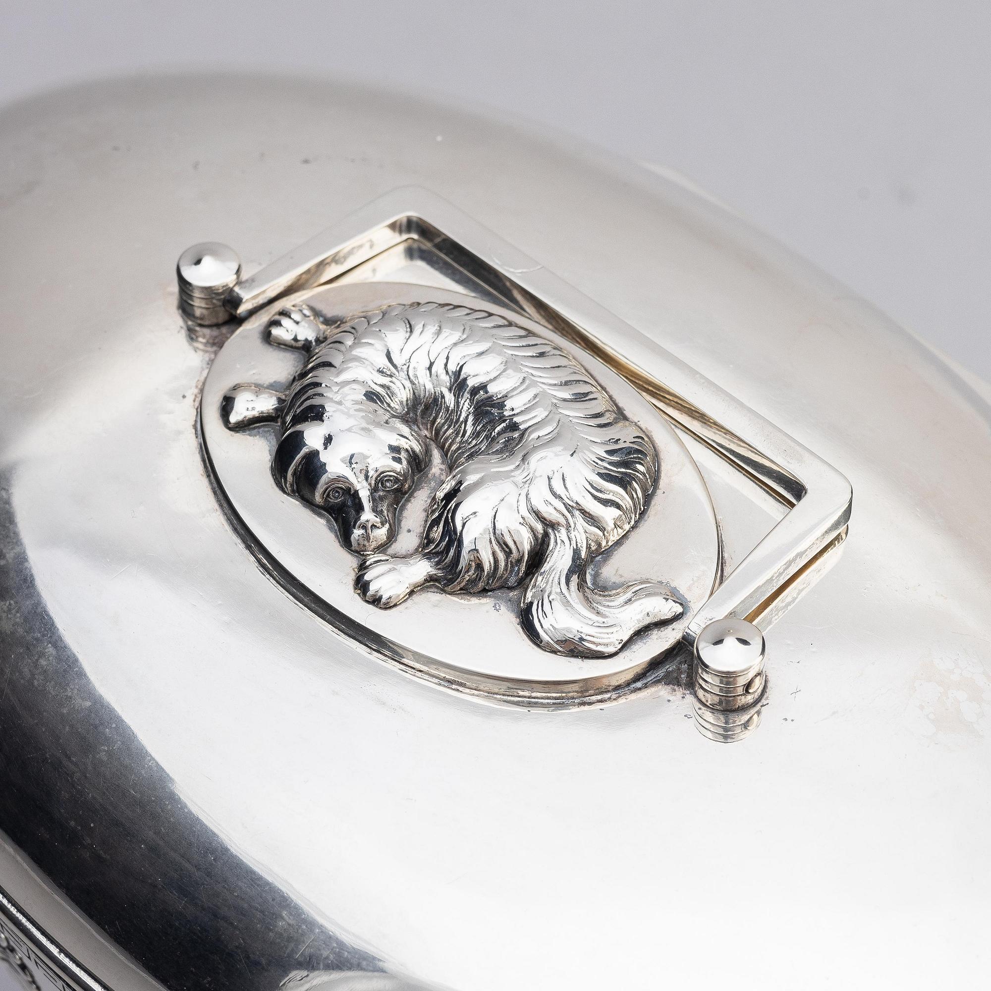 A Swedish 19th century silver sugar-casket, mark of Adolf Zethelius, Stockholm 1815.