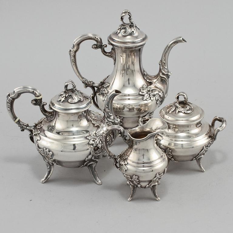 SERVIS, 4 delar, silver, svenska importstämplar, 1900-talets andra hälft. Total vikt ca 780 g.