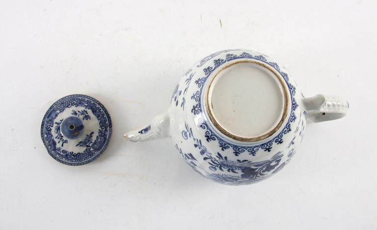 TEKANNA, porslin, Kina, 1800-tal.