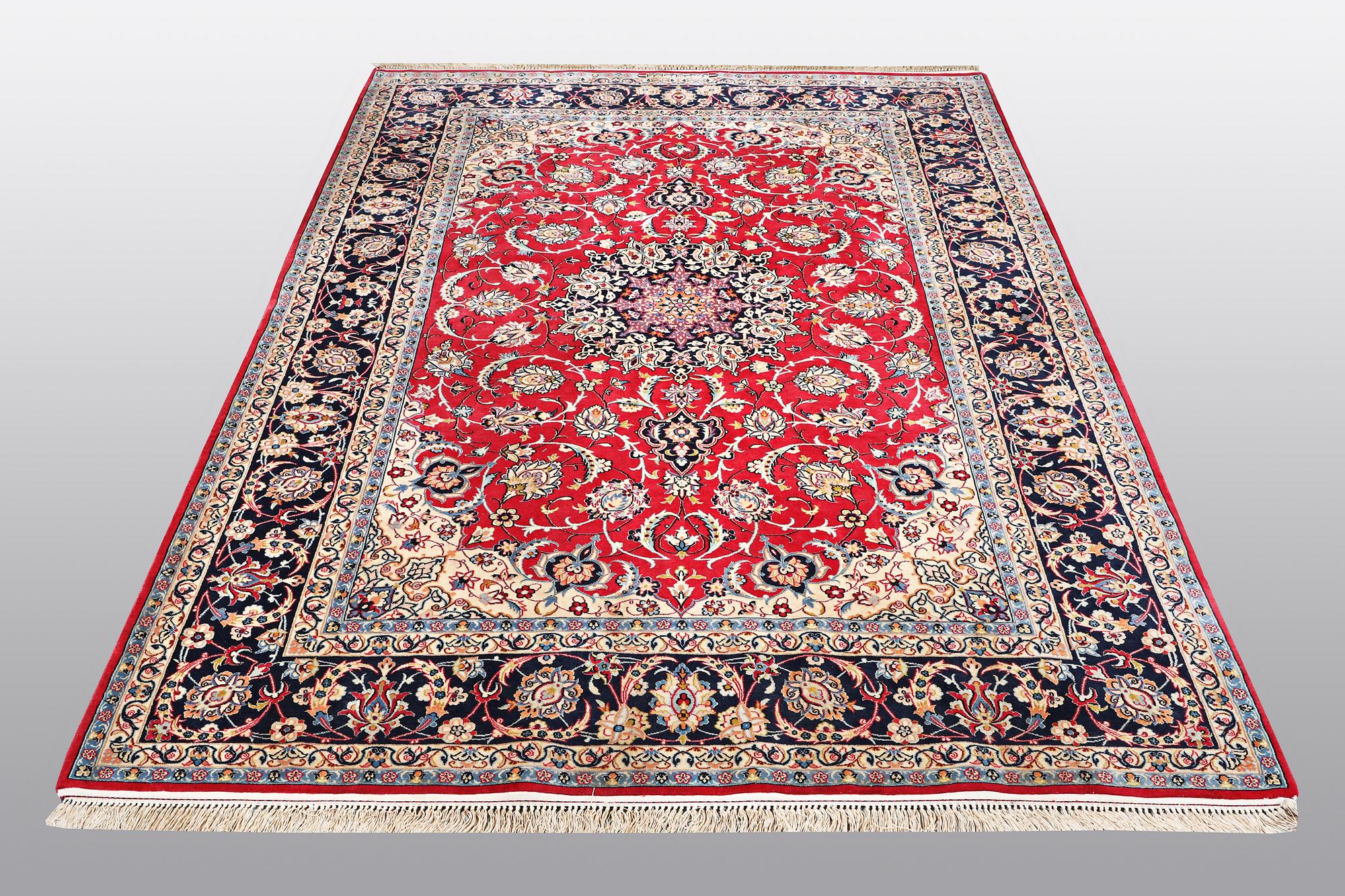 Matta, Isfahan, part silk, 
    235x154.
